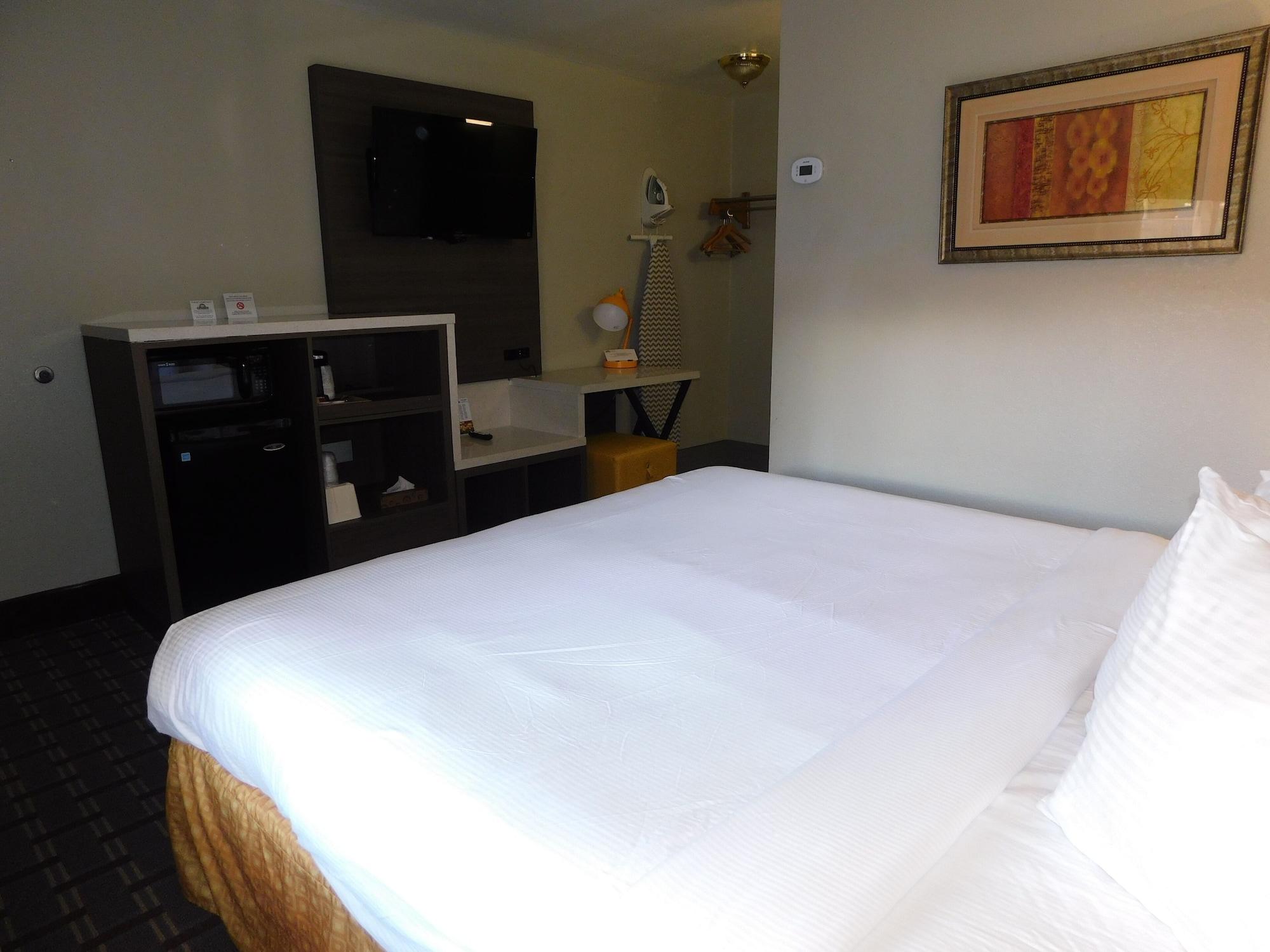 Days Inn & Suites By Wyndham Downtown Gatlinburg Parkway Екстер'єр фото