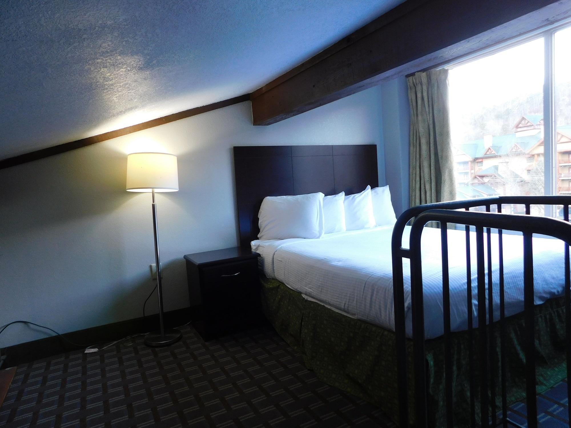 Days Inn & Suites By Wyndham Downtown Gatlinburg Parkway Екстер'єр фото