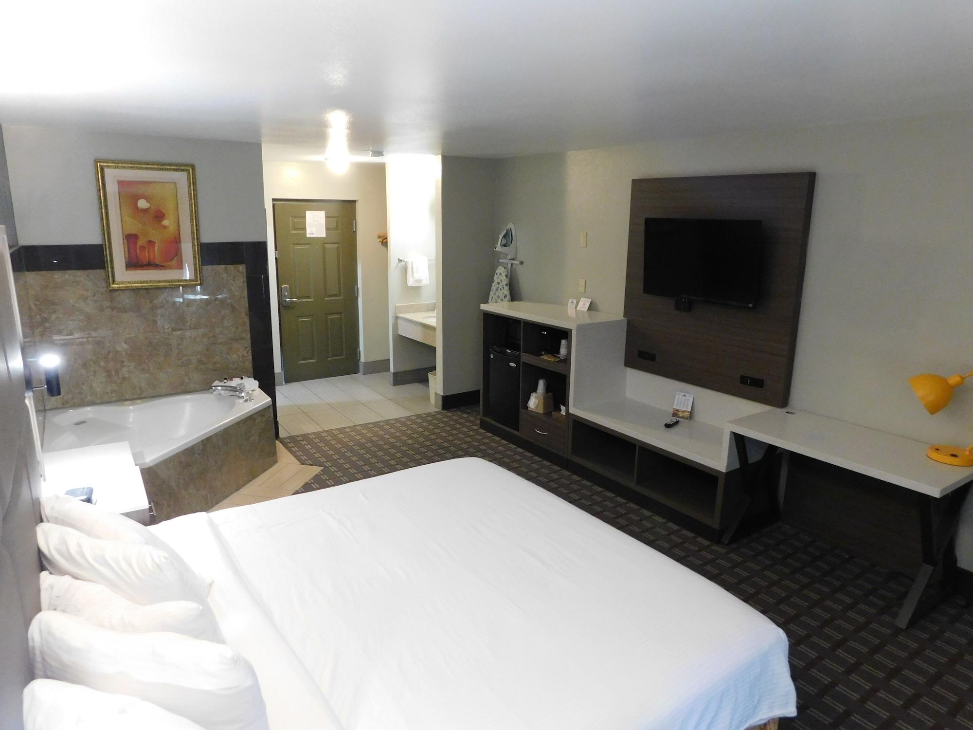 Days Inn & Suites By Wyndham Downtown Gatlinburg Parkway Екстер'єр фото