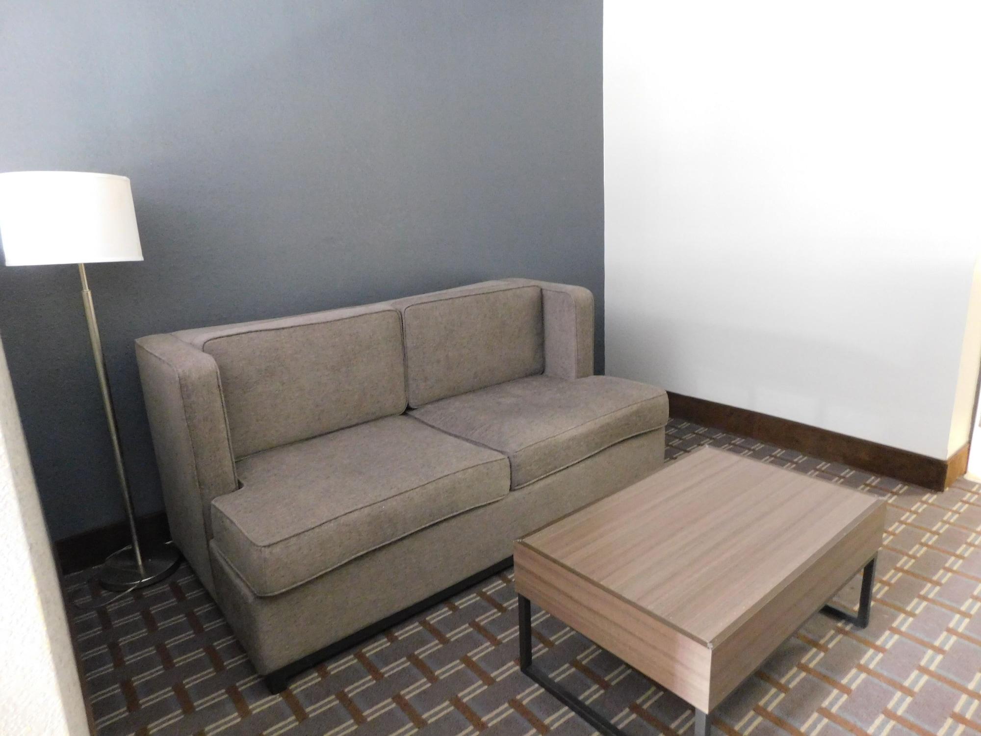 Days Inn & Suites By Wyndham Downtown Gatlinburg Parkway Екстер'єр фото