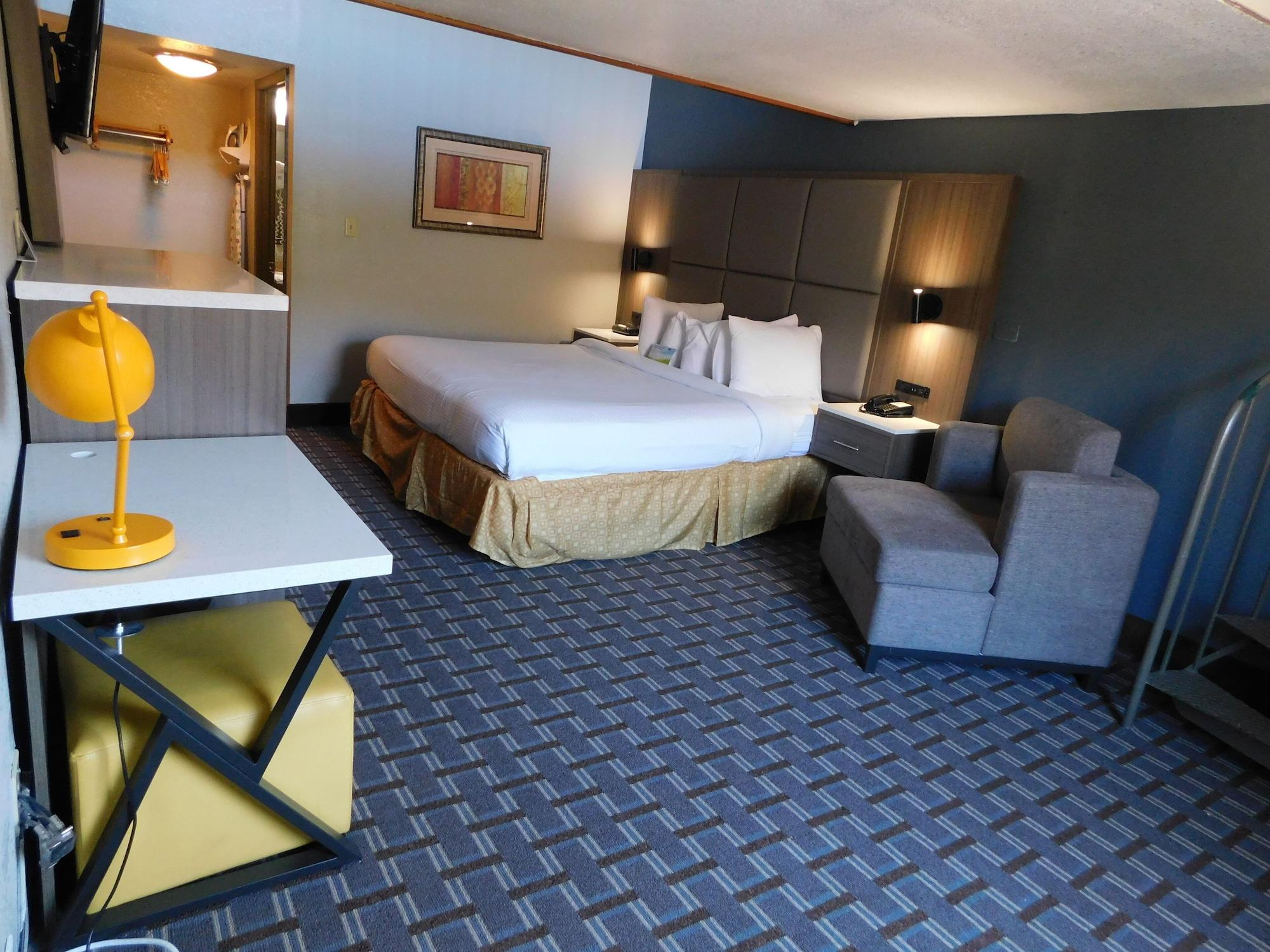 Days Inn & Suites By Wyndham Downtown Gatlinburg Parkway Екстер'єр фото