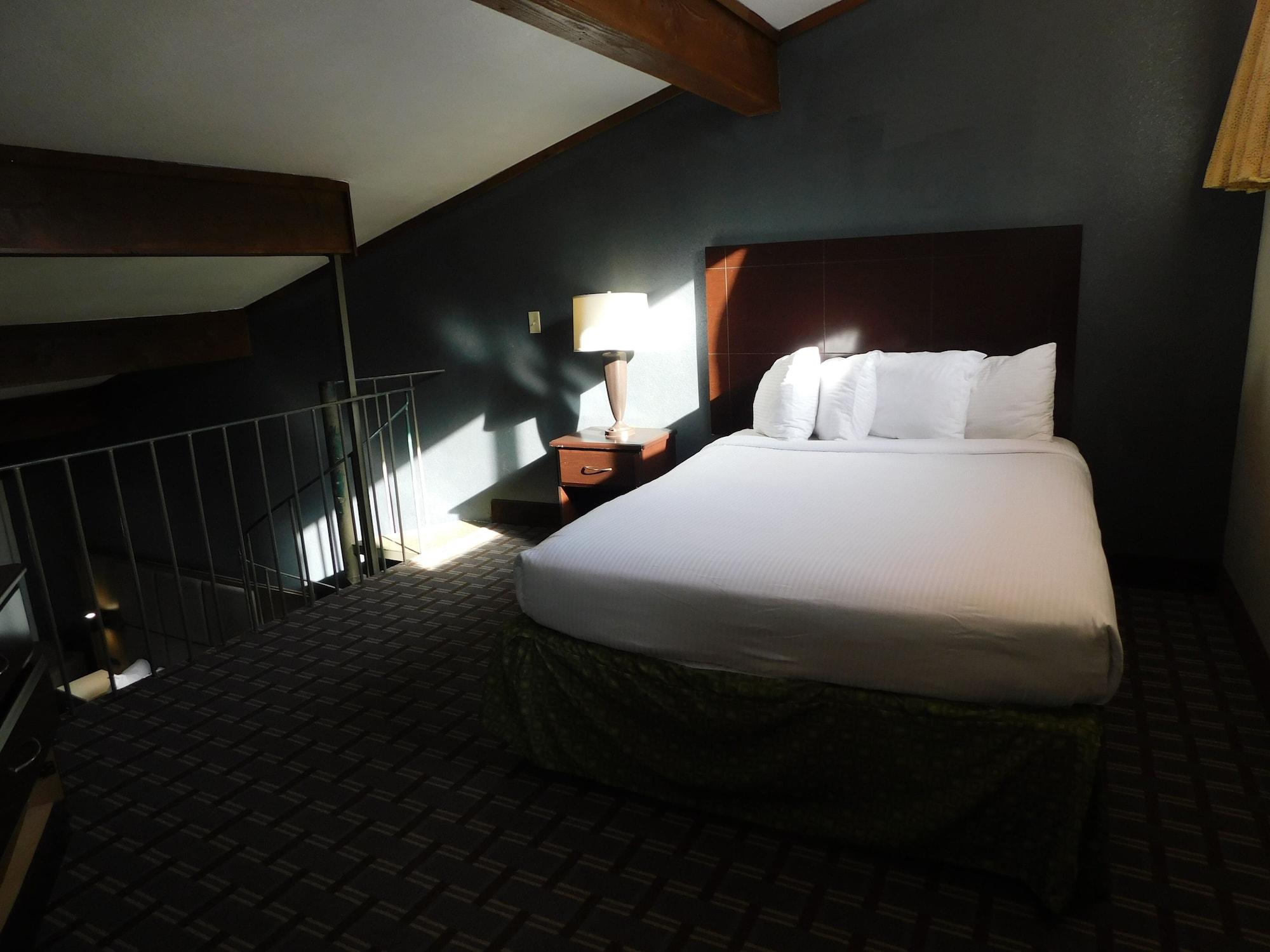 Days Inn & Suites By Wyndham Downtown Gatlinburg Parkway Екстер'єр фото