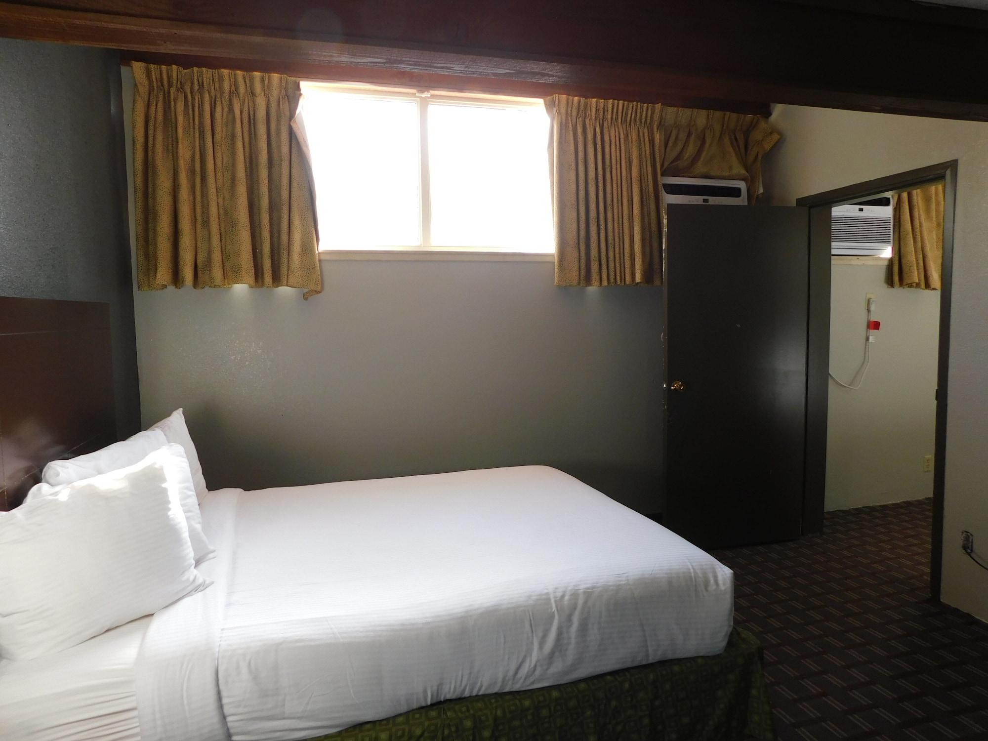 Days Inn & Suites By Wyndham Downtown Gatlinburg Parkway Екстер'єр фото